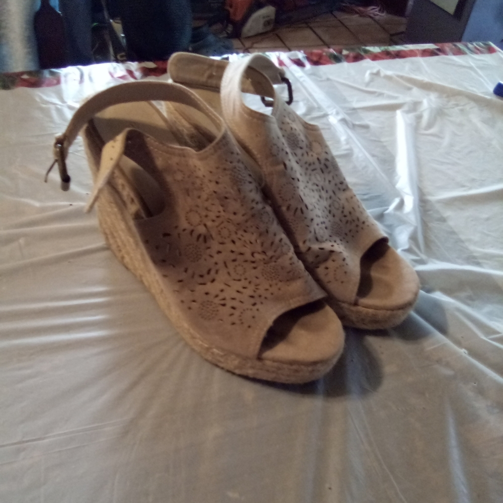Wild Diva laced heels